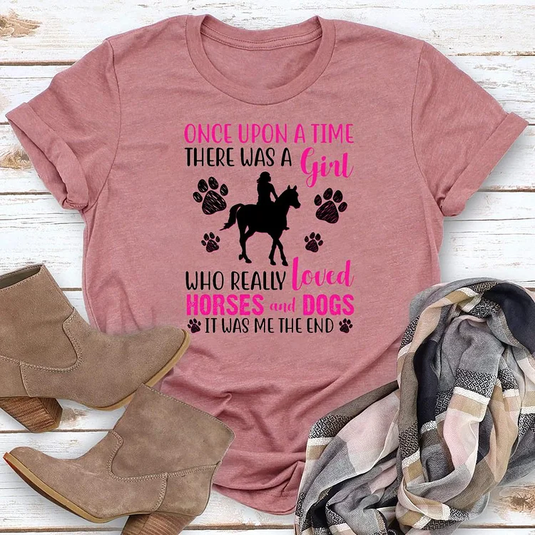 Girl Who Loves Horses And Dogs Round Neck T-shirt