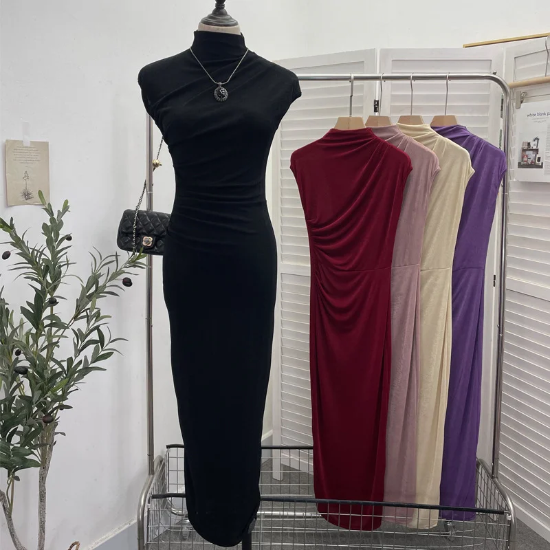 Uveng Ceclent Unique Dress With Thin Folds And Hips High-Collar After The Opening Of The Fork Dress 8858