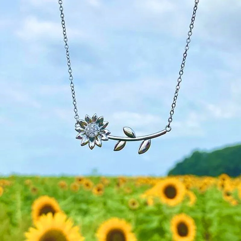 Fashion all-match sunflower necklace