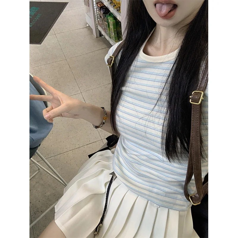 Uveng Uveng Short-Sleeved Striped T-Shirt Female 2024 Summer Hot Girl Slim Slim Bottom Shirt Versatile Student Short Top