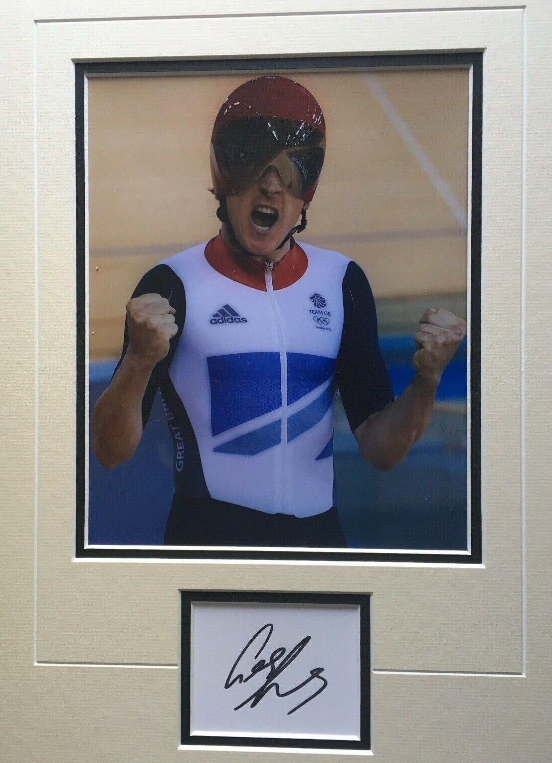 GERAINT THOMAS - TOUR DE FRANCE WINNER - BRILLIANT SIGNED Photo Poster painting DISPLAY