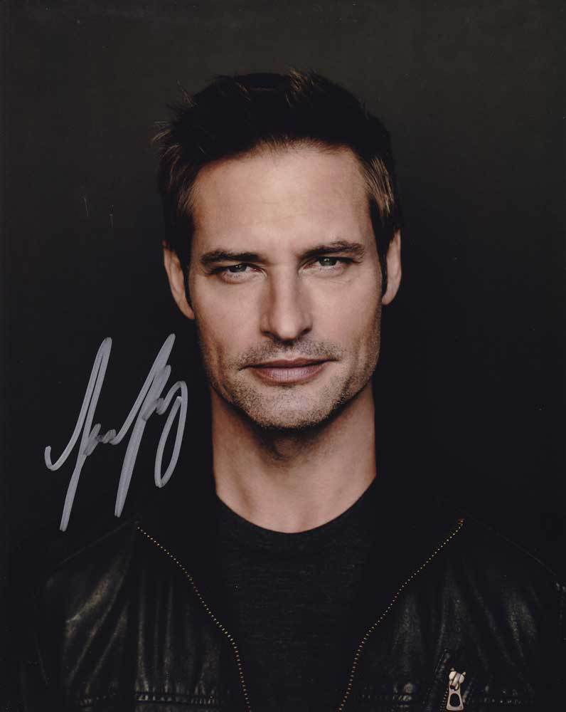 Josh Holloway In-Person AUTHENTIC Autographed Photo Poster painting SHA #98391