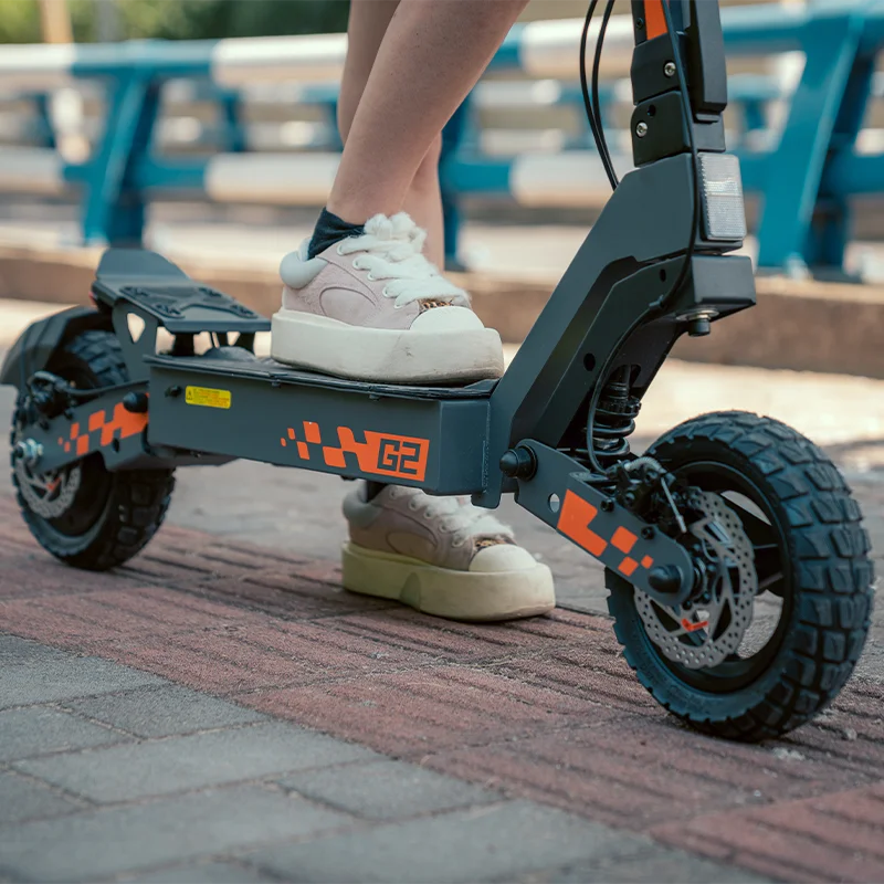 KuKirin G2 45km/h Max Speed, 800W Motor, 48V 15Ah Super Large Battey Electric Scooter