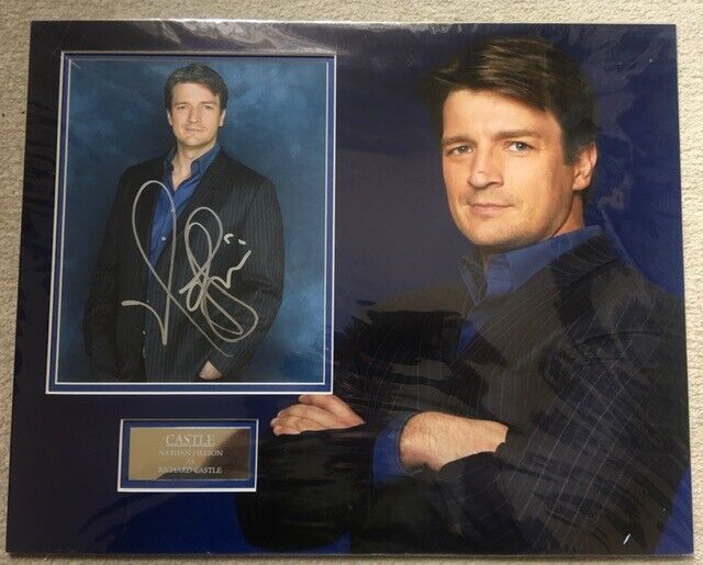 NATHAN FILLION SIGNED CASTLE Photo Poster painting MOUNT UACC REG 242