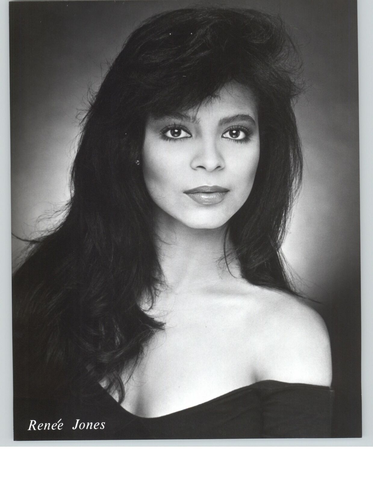 Renee Jones - 8x10 Headshot Photo Poster painting - Days of our Lives