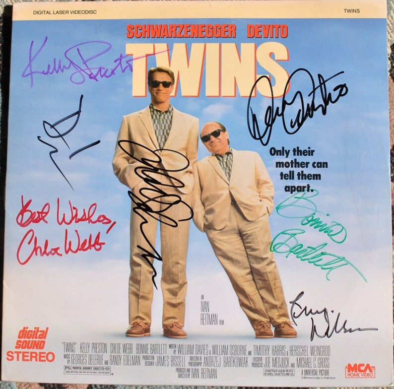 TWINS LAZER DISC Signed X7 Arnold Schwarzenegger, Danny DeVito, Chloe Webb, Bonnie Bartlett, Kelly Preston, David Caruso + wcoa