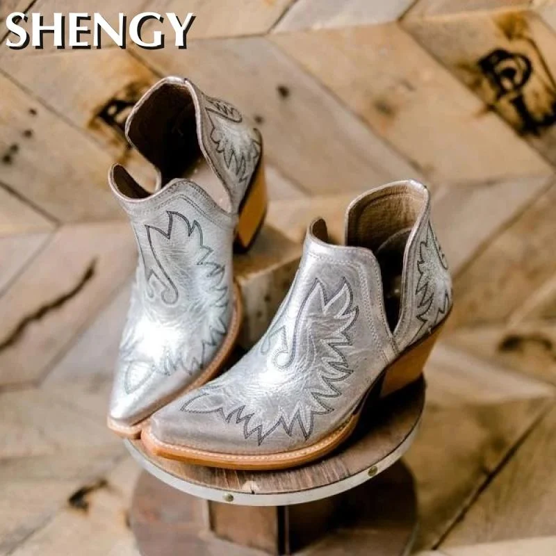 Women Boots Western Chelsea Boots Embroidery Point Toe Print Female Ankle Boots Retro Fashion Females Booties Outdoor Feetwear