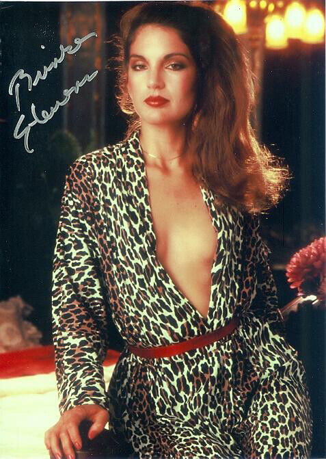 BRINKE STEVENS Autographed Photo Poster paintinggraph - Beautiful Film Actress - Preprint