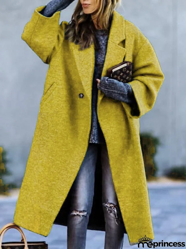 Fashionable and Minimalist Jacket