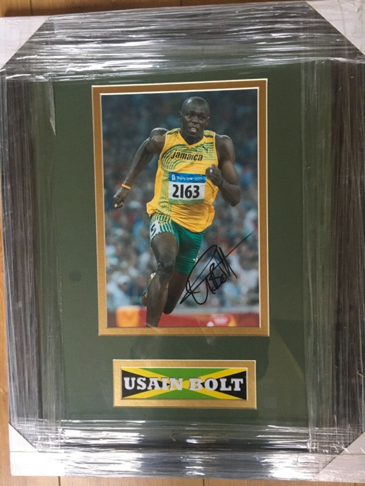 Legend Usain Bolt Signed 12x 8 Photo Poster painting Olympic Legend JAMAICA with frame