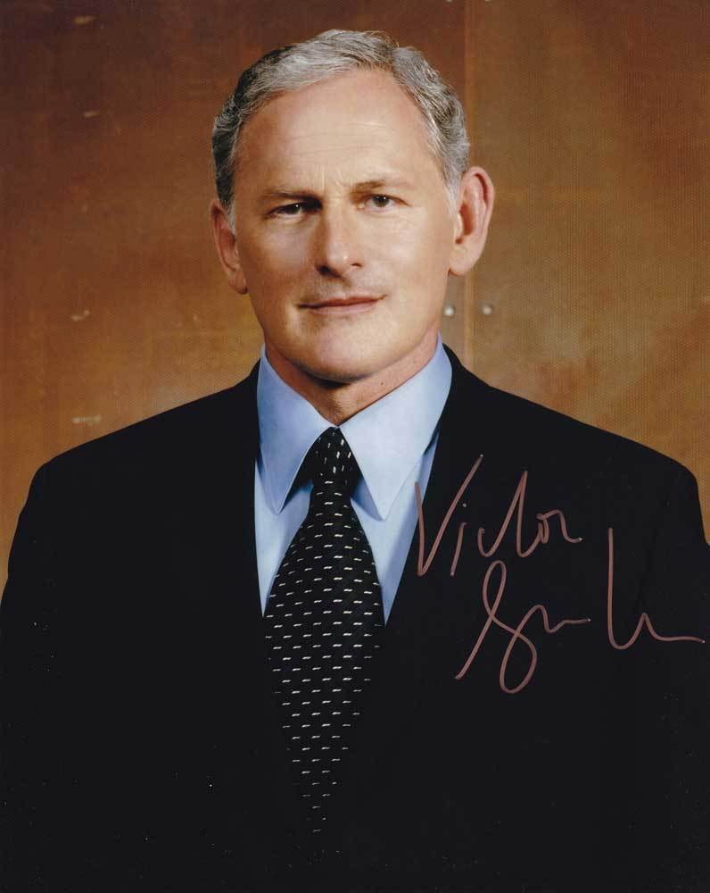 Victor Garber In-Person AUTHENTIC Autographed Photo Poster painting SHA #60373