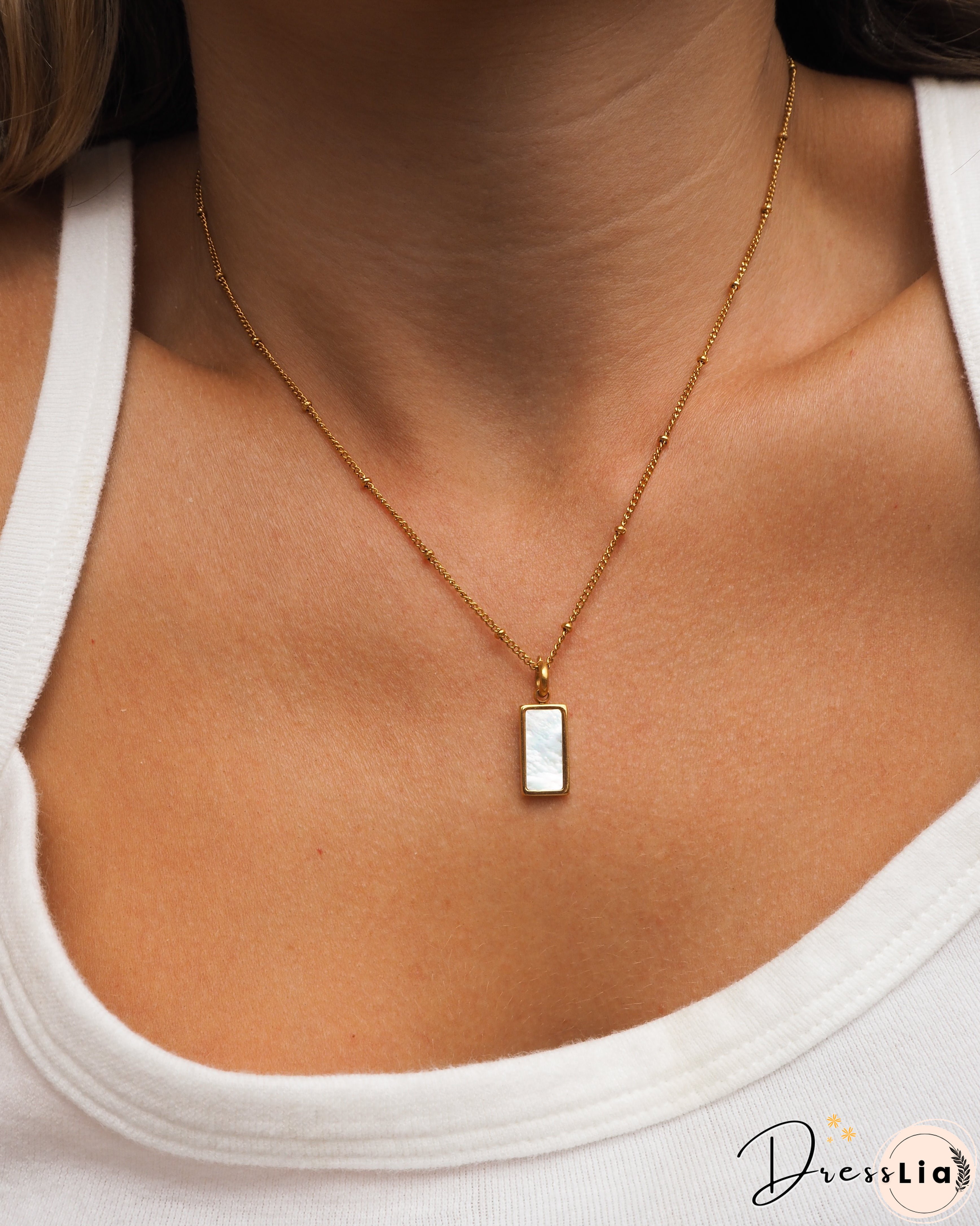 Camilia Necklace