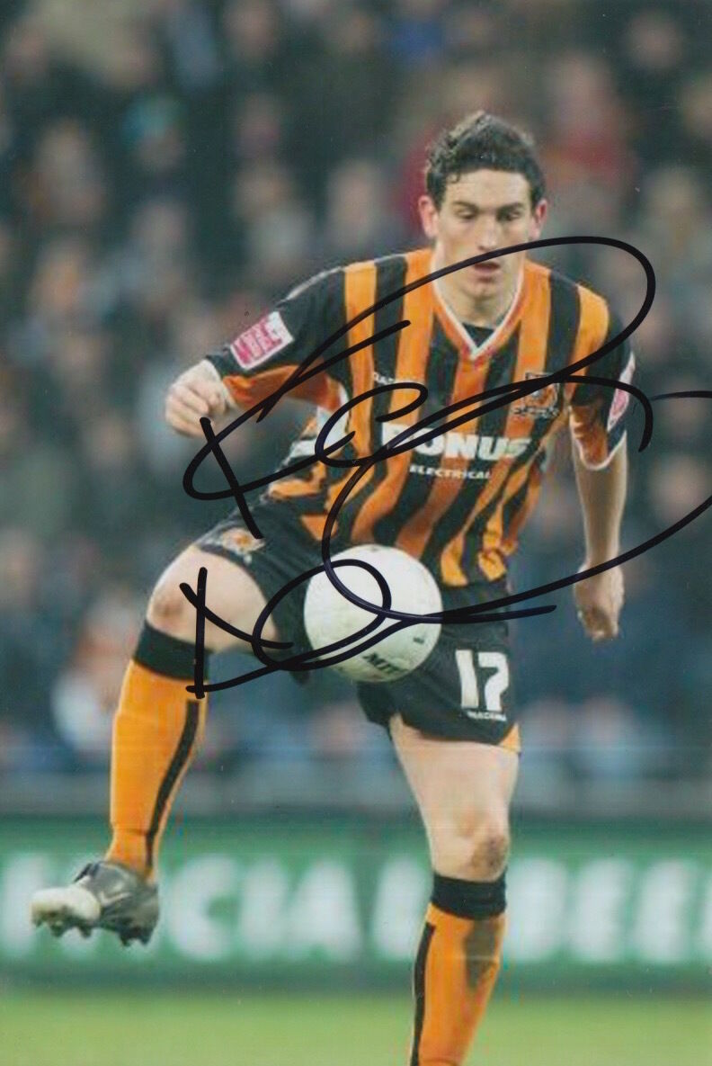 HULL CITY HAND SIGNED KEITH ANDREWS 6X4 Photo Poster painting 1.