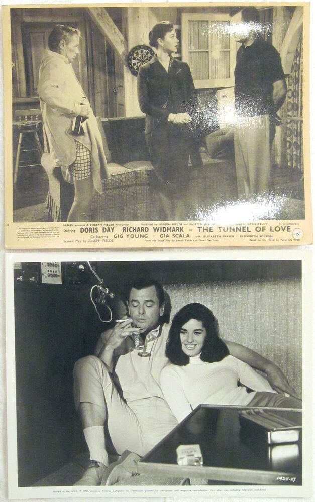 GIG YOUNG 8x10 Photo Poster paintingGRAPH LOT small collection (2) VINTAGE STUDIO SCENE STILLS