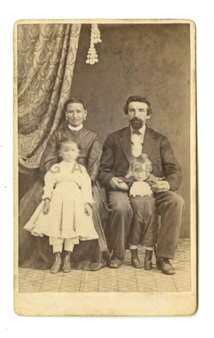 19th Century Family - Original Carte-de-visite Photo Poster painting, CDV - Port Washington, WI