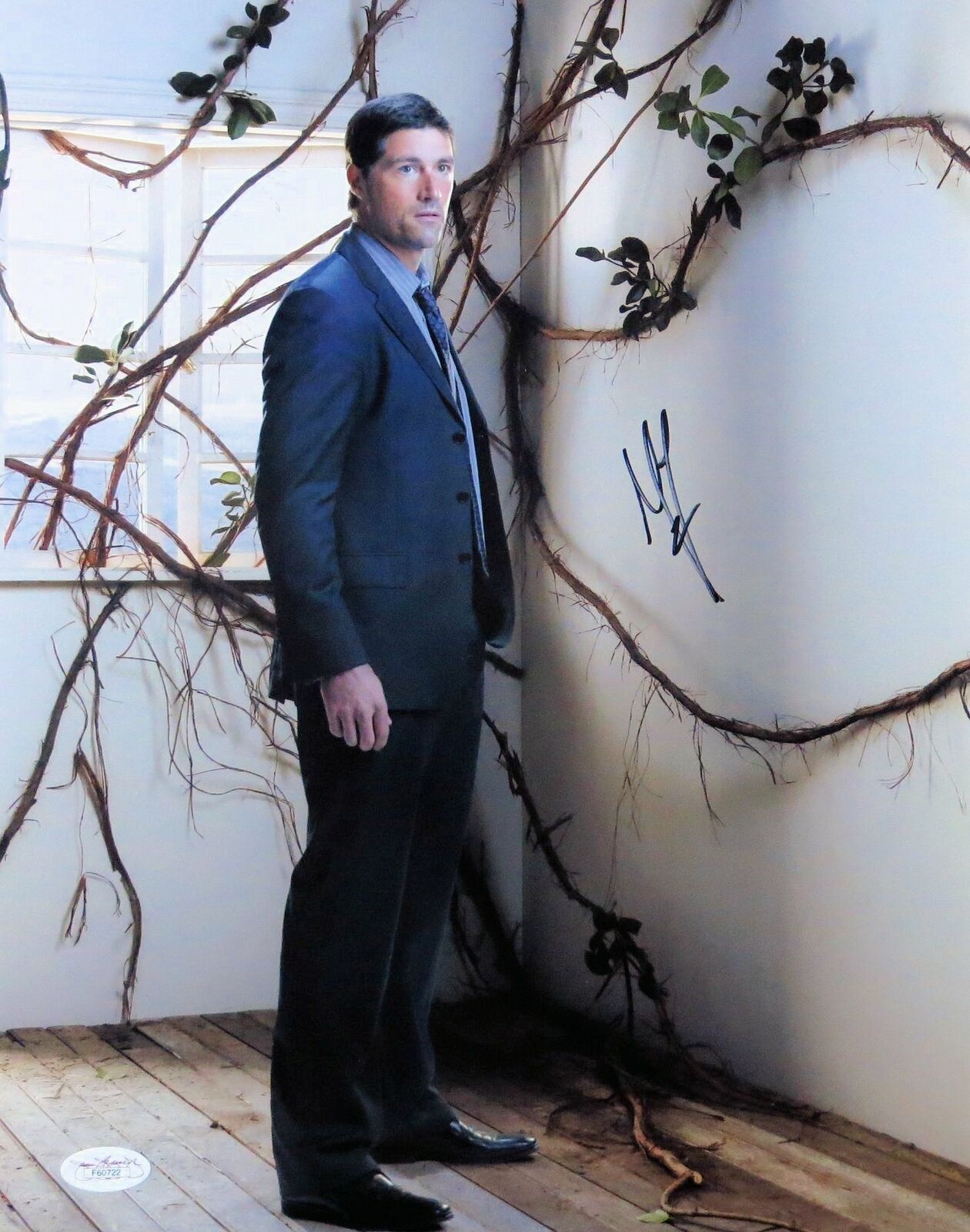 Matthew Fox Signed Autographed 11X14 Photo Poster painting Los Sexy Standing Vines JSA F60722