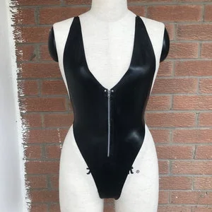 Pornhint Latex Zip Bodysuit