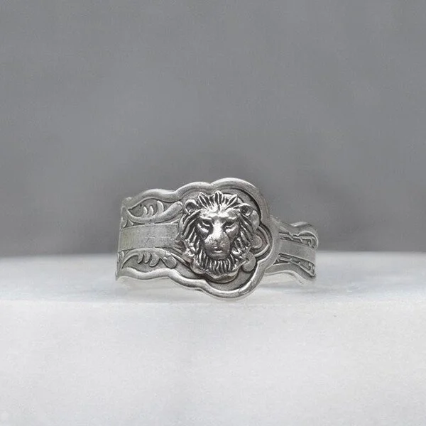 Vintage Silver Lion Spoon Ring
