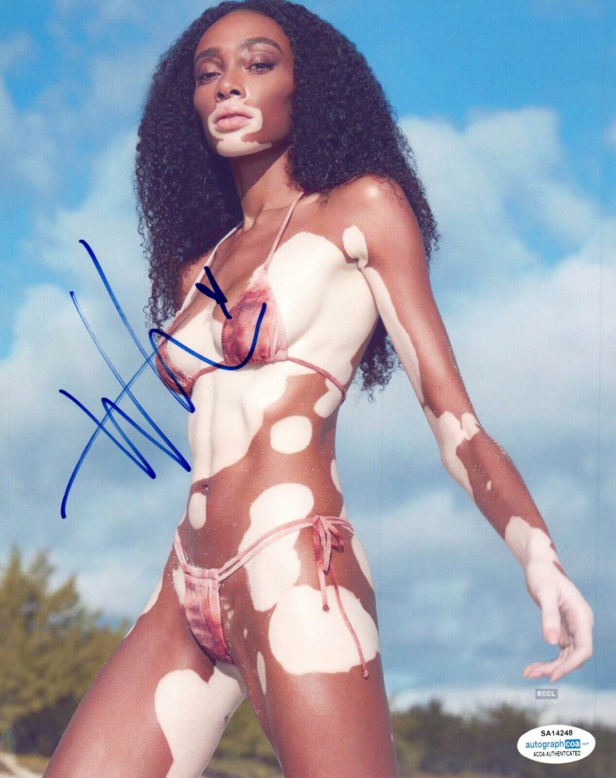 Winnie Harlow Signed Autographed 8x10 Photo Poster painting Sports Illustrated Model ACOA COA