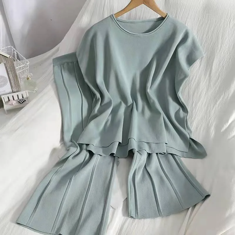 Uveng Uveng New Solid Color Round-Neck Sleeveless Vest Knitted Nine-Piece Trousers Set Thin Ice Silk Two-Piece Women