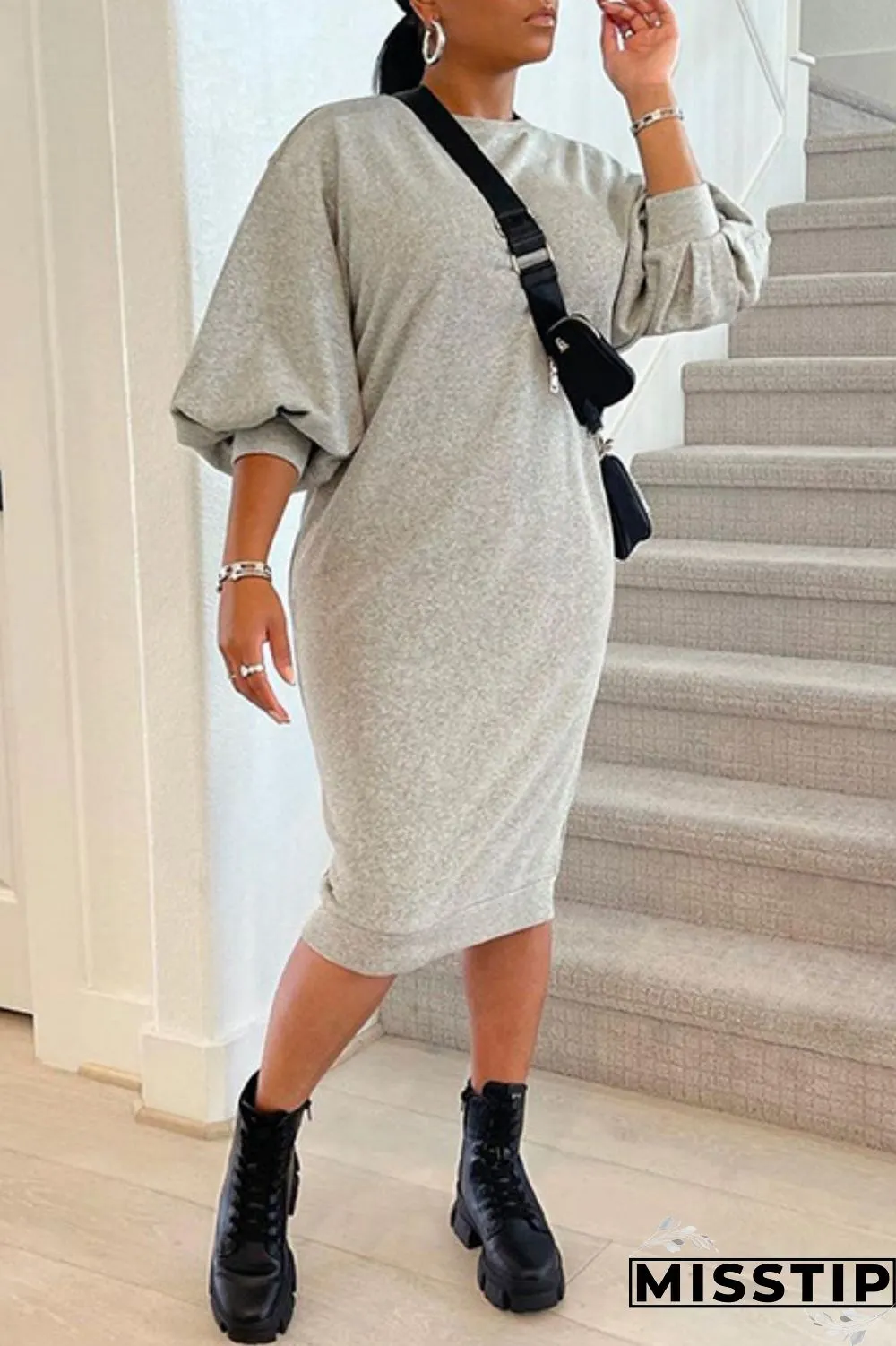 Brown Casual Solid Basic O Neck Long Sleeve Dresses