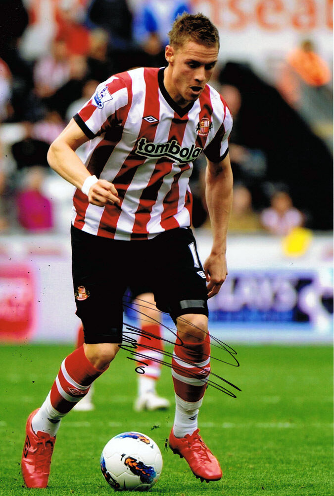 Connor Wickham HAND SIGNED Sunderland 12x8 Photo Poster painting AFTAL