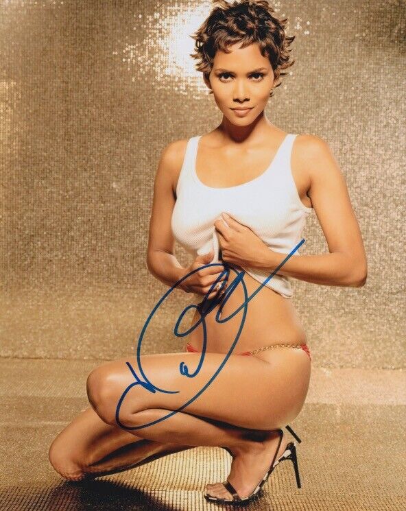 Halle Berry signed 8x10 Photo Poster painting In-person