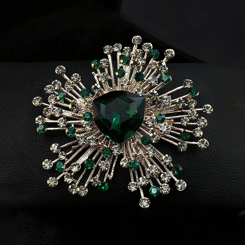 Luxury Emerald Crystal Brooch Women's Retro Exaggerated Fashion Corsage New Elegant Full Diamond Pin Accessories