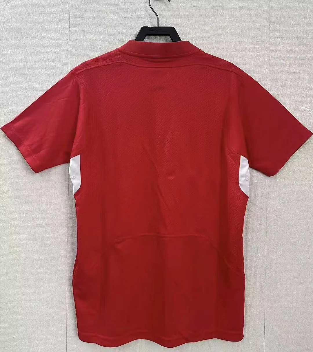 Retro 2004/2005 Liverpool Home Champion Euro Football Shirt Thai Quality