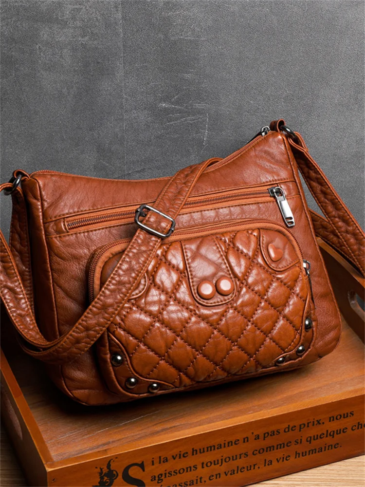 Vintage Studded Diamond Pattern Crossbody Bag