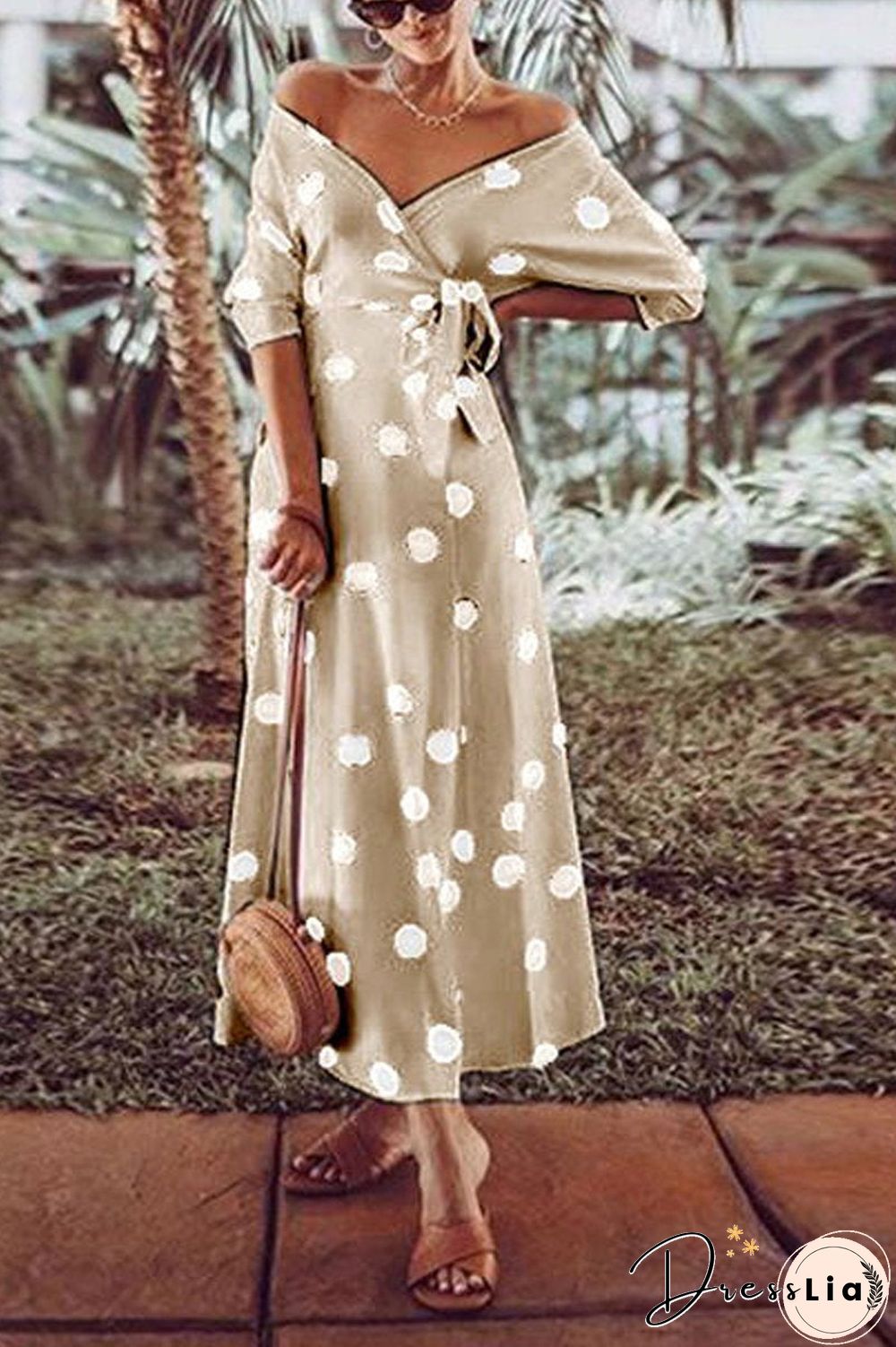 Polka Dot V-Neck Dress(With Belt)