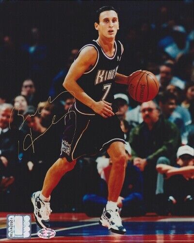 Bobby Hurley Signed - Autographed Sacramento Kings 8x10 inch Photo Poster painting + RDM COA