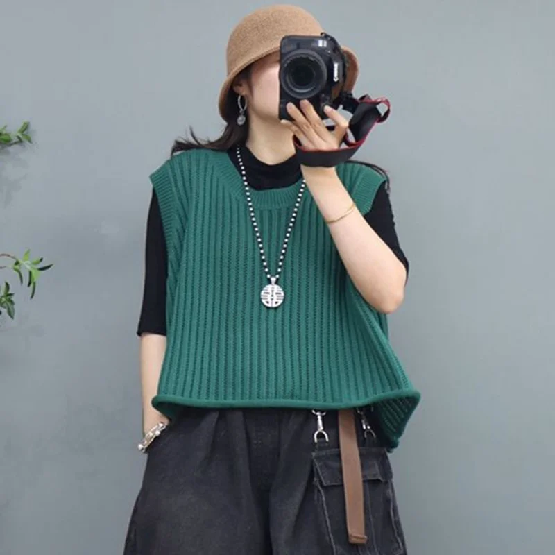 Toloer Toloer Spring And Autumn New Fold Wear Solid Color Horse Clip Vest Retro Loose Short Round Collar Knit Vest Woman-Outfit Ideas