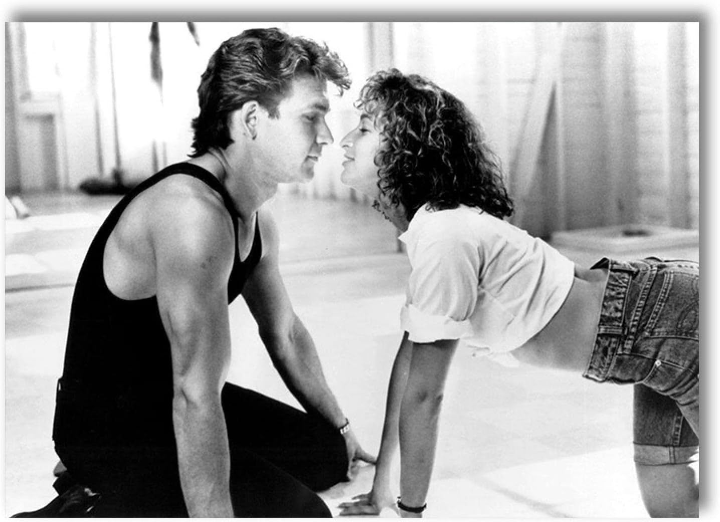 Dirty Dancing Canvas Poster Black White Wall Art Painting Movie Print Pulp Fiction Posters Wall Pictures Living Room Decor 70x90cm(28x35in) Frameless White