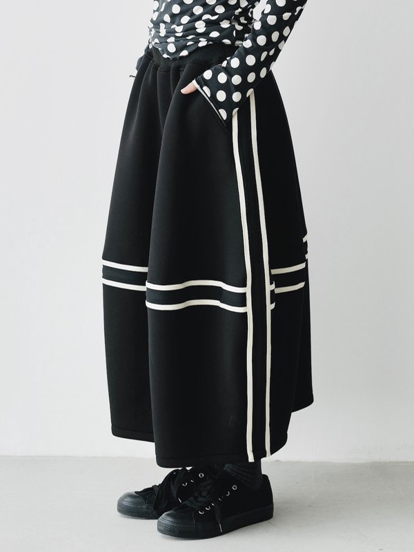 Loose Cross Striped Pocket Half Skirt