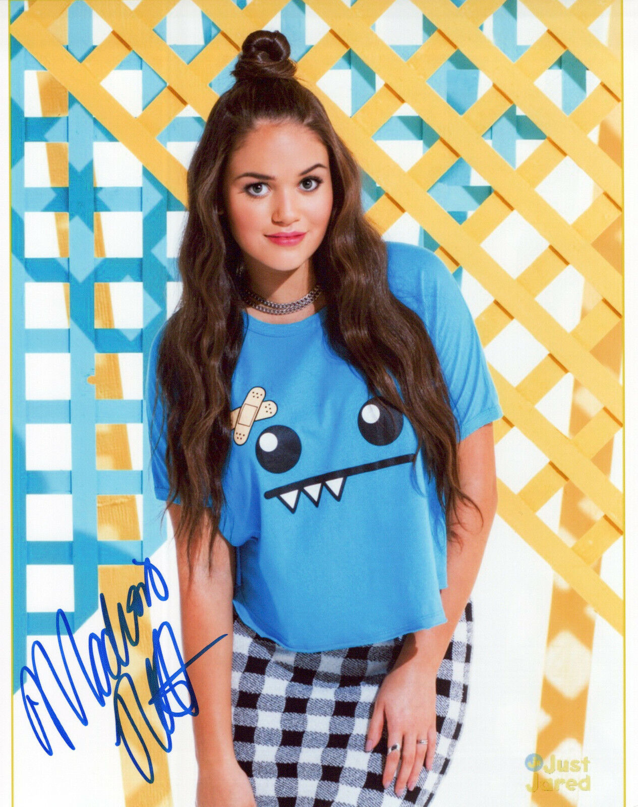 Madison Pettis glamour shot autographed Photo Poster painting signed 8x10 #7