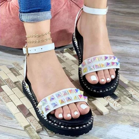 Fashion Studs Flat Sandals