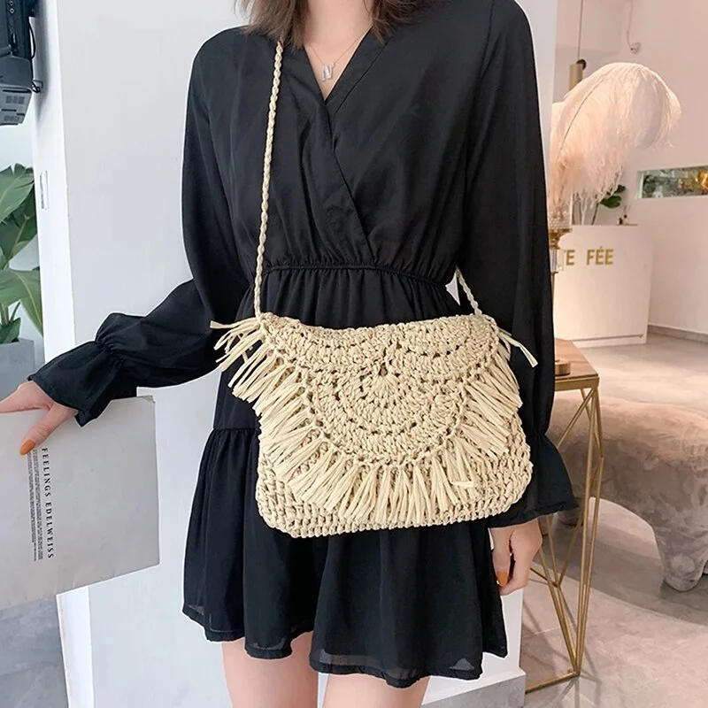 Summer Beach Vacation Women Tassels Messenger Bag Straw Rattan Weave Shoulder Crossbody Bags Ladies Fashion Handbag Purse