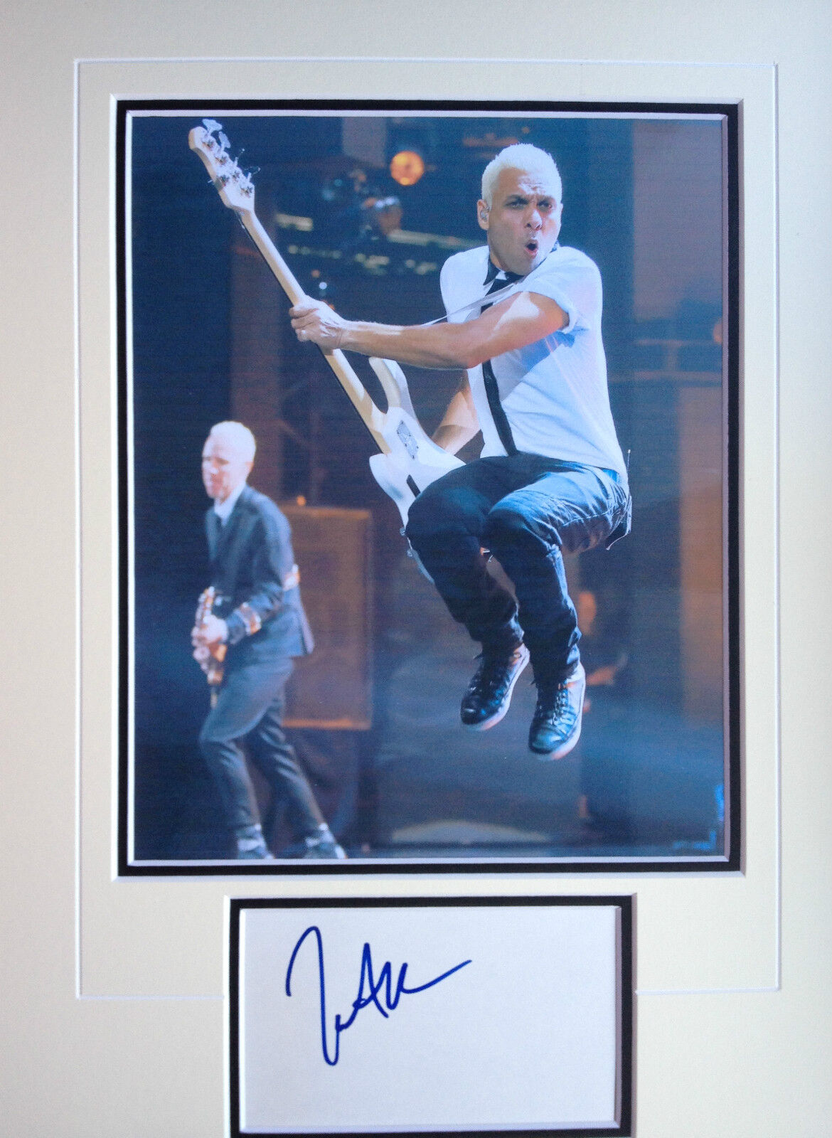 TONY KANAL - MUSICIAN & GUITARIST WITH NO DOUBT - STUNNING SIGNED Photo Poster painting DISPLAY