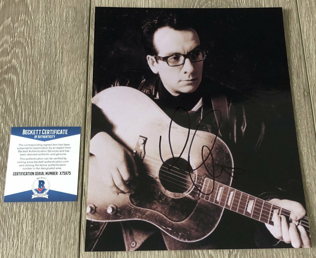 ELVIS COSTELLO THE ATTRACTIONS SIGNED AUTOGRAPH 8x10 Photo Poster painting w/PROOF & BECKETT COA