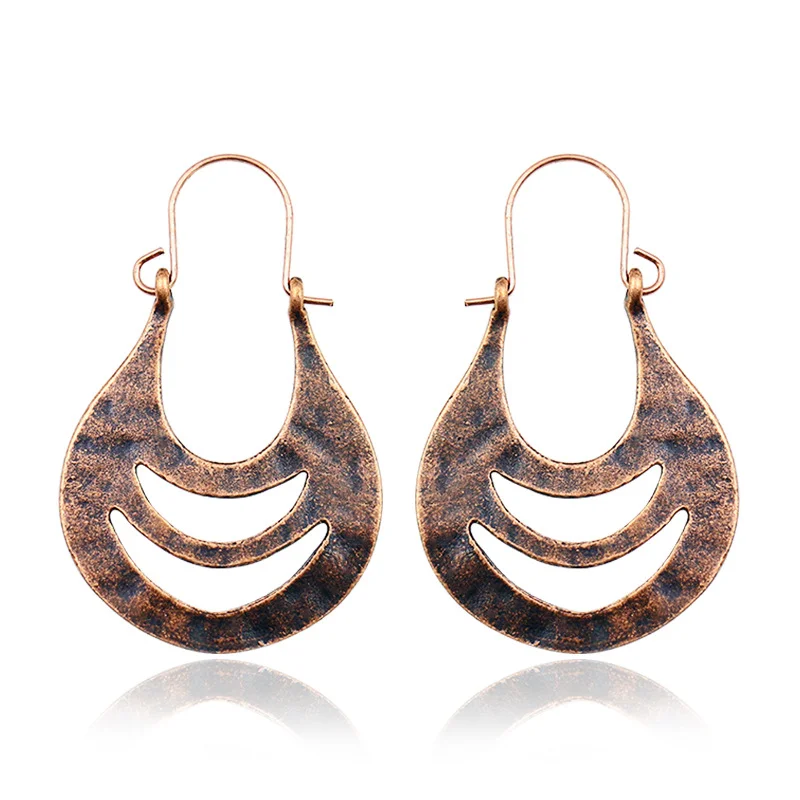 Women's Bohemian Court Hollow U-shaped Earrings