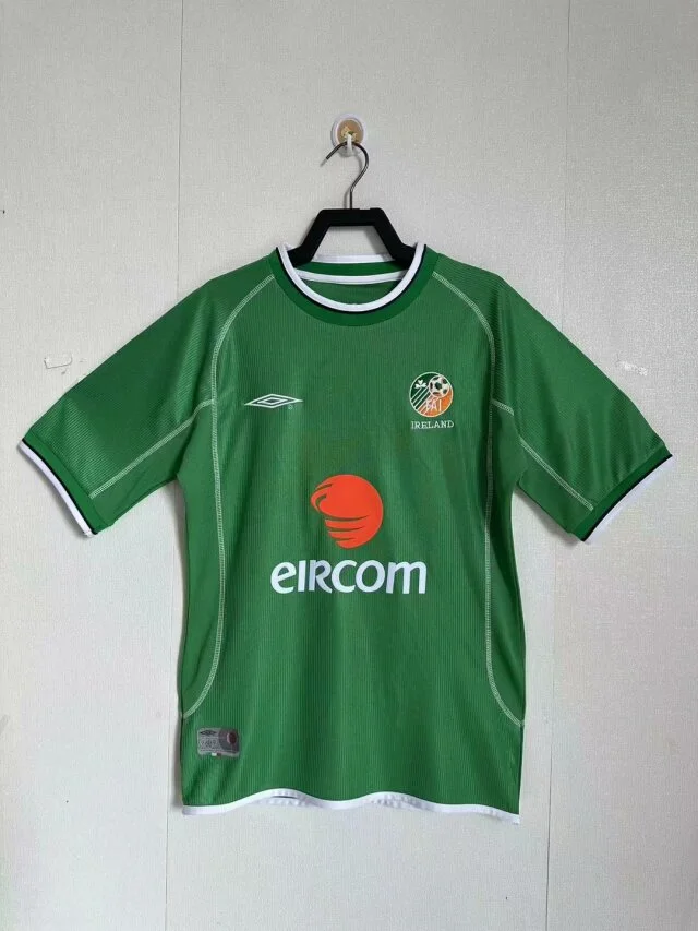 Retro 2002 Ireland Home Football Shirt Thai Quality