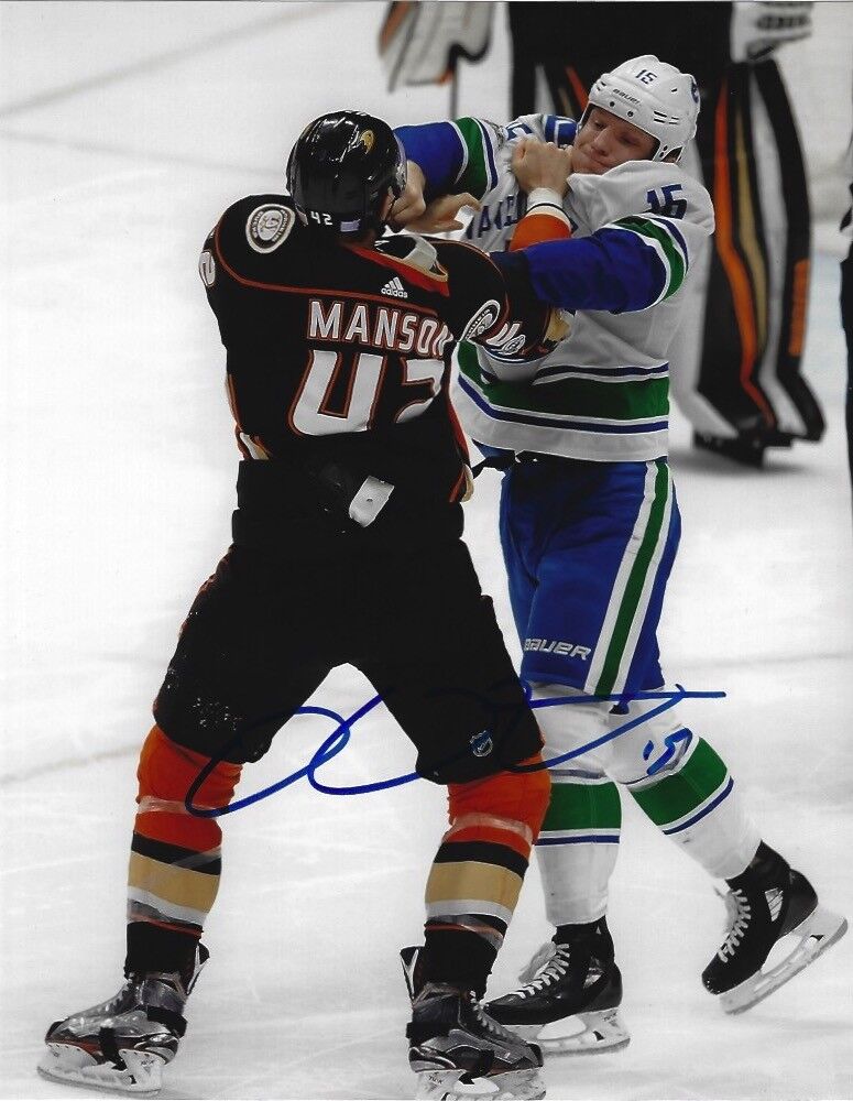 Vancouver Canucks Derek Dorsett Autographed Signed 8x10 NHL Photo Poster painting COA R