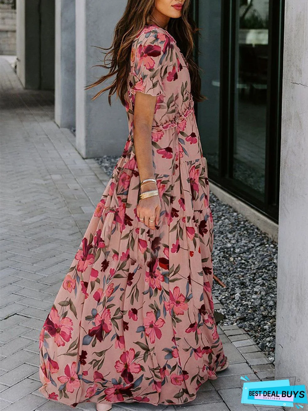 Printed Short Sleeved Dress with V-Neck Waist and Large Hem Skirt