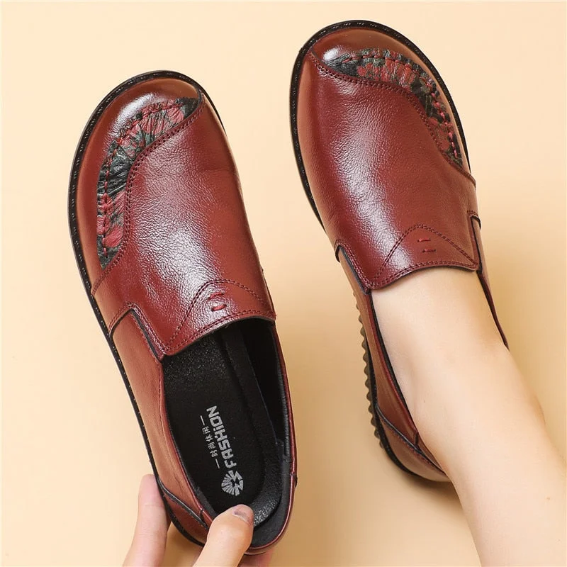 GKTINOO 2022 Spring Luxury Women Flat Elderly Shoes Retro Vintage Genuine Leather Loafers Black Women's Shoes Moccasins