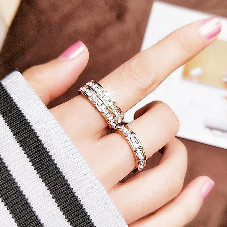 🎅Early Xmas Sales - 50% OFF🎄Light Luxury Niche Titanium Steel Zircon Ring