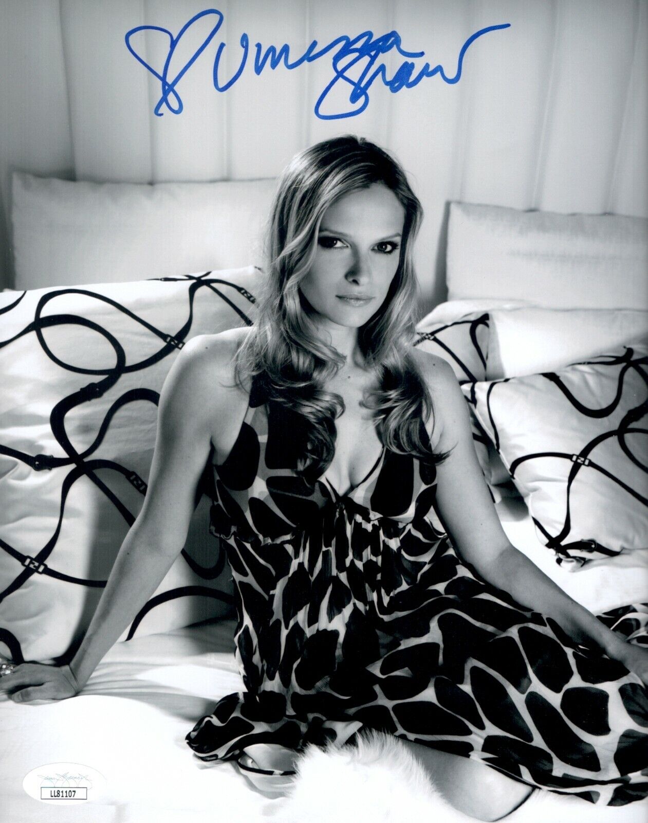 VINESSA SHAW Signed Photo Poster painting 8x10 IN PERSON Autograph JSA COA Cert