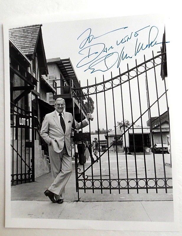 ED McMAHON Autographed b&w 8x10 Photo Poster painting TV HOST Johnny CARSON Star SEARCH PC139
