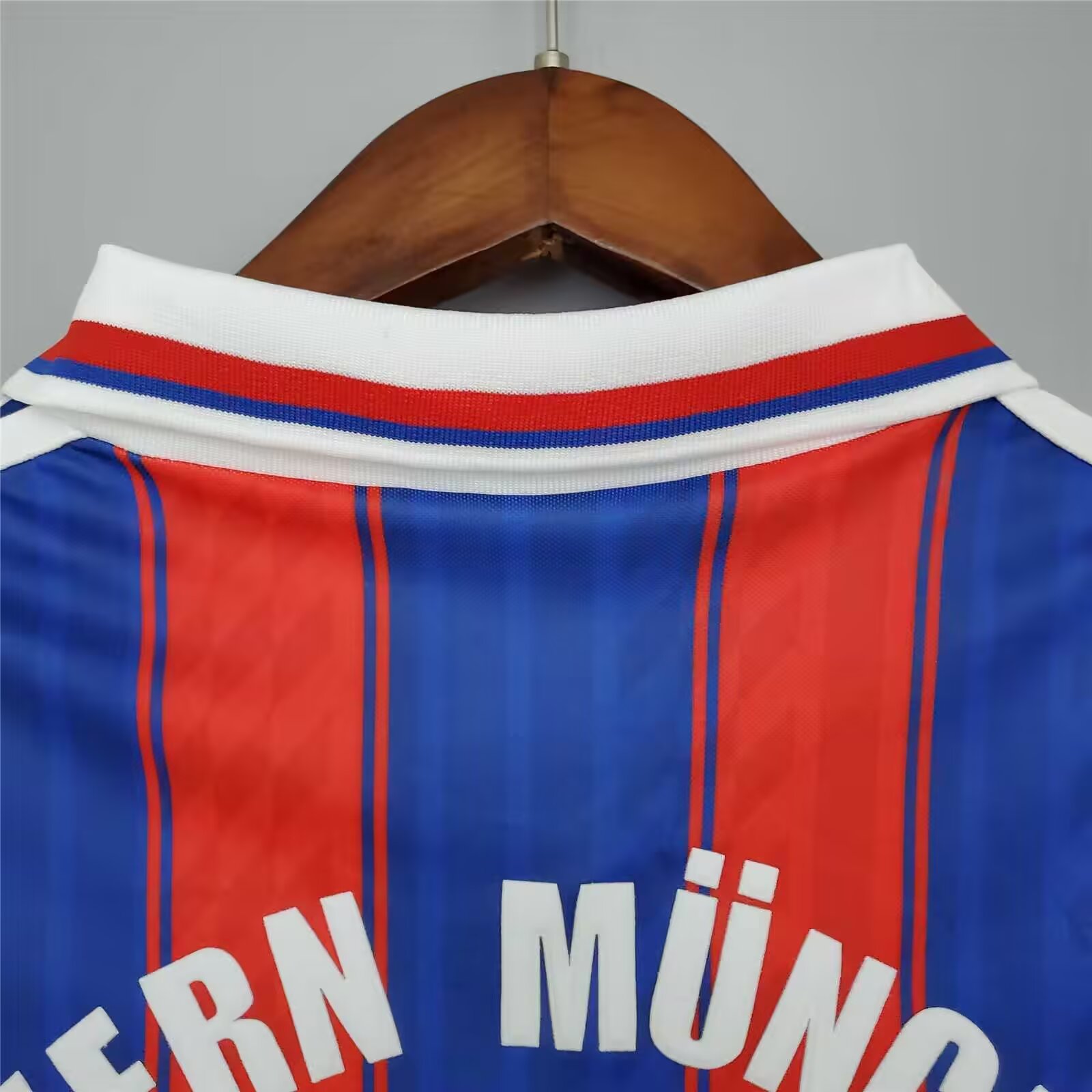 Retro Bayern Munich 1995/1997 Home Football Shirt Thai Quality