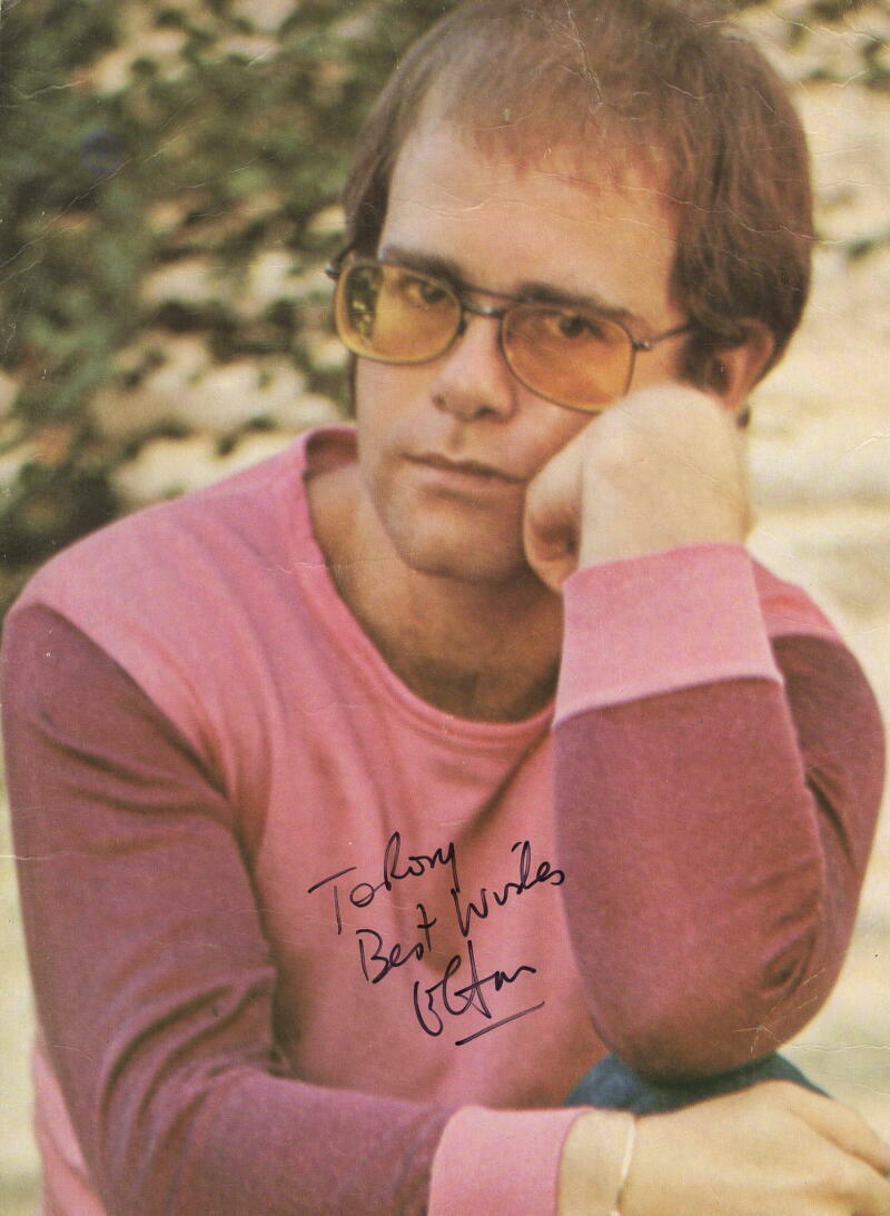 ELTON JOHN SIGNED AUTOGRAPH 8X10 Photo Poster painting - VINTAGE MAGAZINE Photo Poster painting, LEGEND, REAL